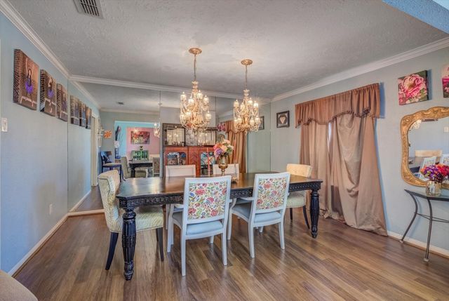 5230 Cripple Creek Court SE, Houston, TX 77017