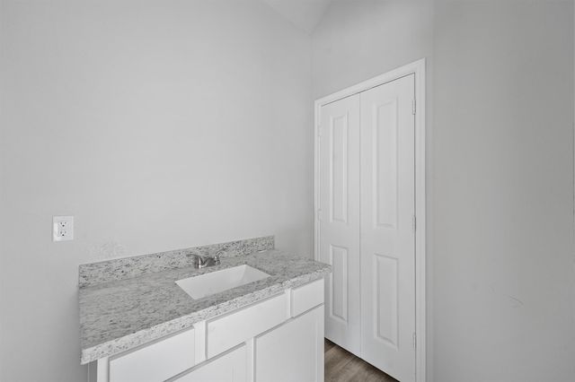 15618 Sycamore Drive, Montgomery, TX 77356