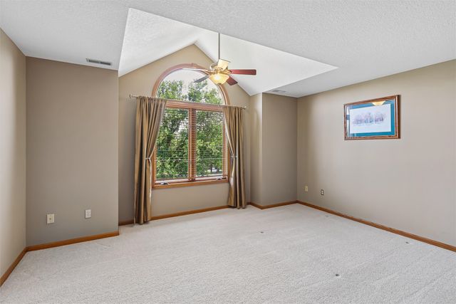 35115 Burgundy Circle, Waukee, IA 50263