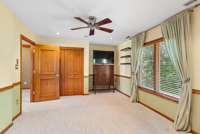 35115 Burgundy Circle, Waukee, IA 50263