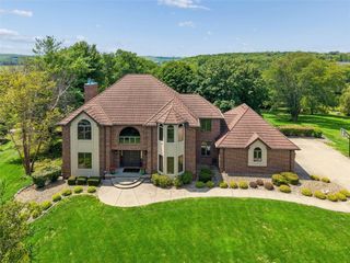 35115 Burgundy Circle, Waukee, IA 50263