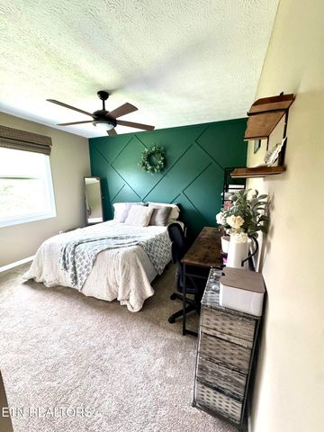 759 Laurel Rd, Clinton, TN 37716