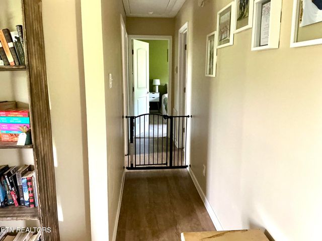 759 Laurel Rd, Clinton, TN 37716