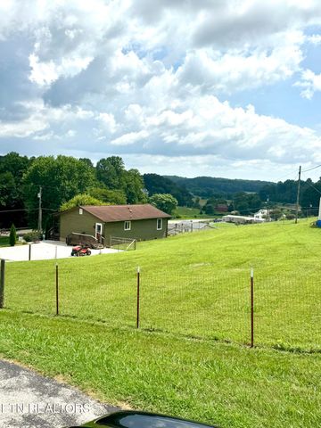 759 Laurel Rd, Clinton, TN 37716