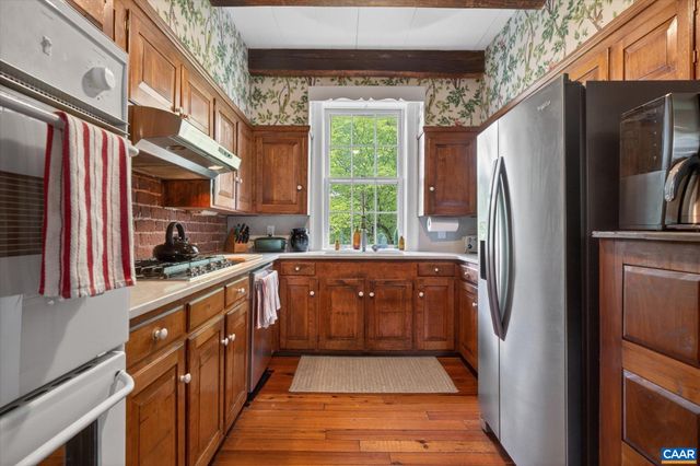 1268 GLENTHORNE LOOP, Nellysford, VA 22958