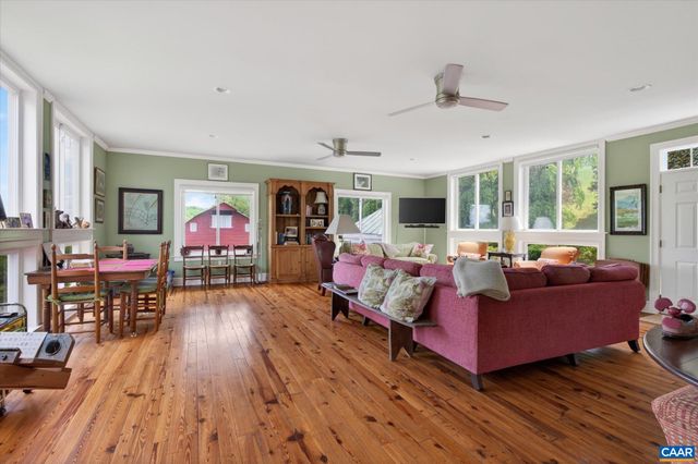 1268 GLENTHORNE LOOP, Nellysford, VA 22958