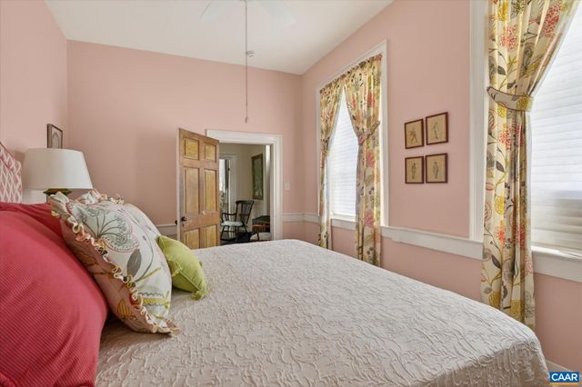 1268 GLENTHORNE LOOP, Nellysford, VA 22958