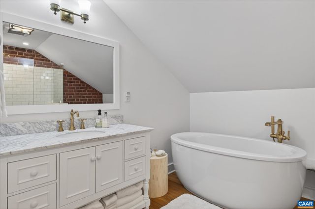 1268 GLENTHORNE LOOP, Nellysford, VA 22958