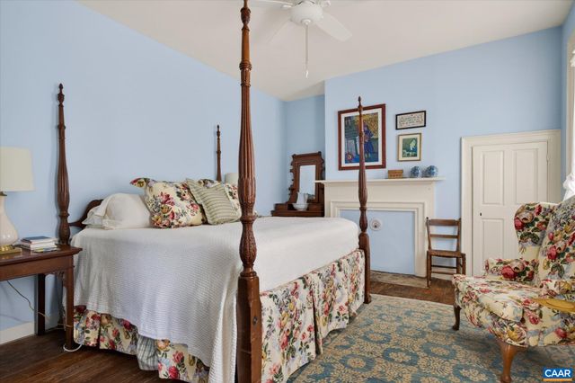1268 GLENTHORNE LOOP, Nellysford, VA 22958