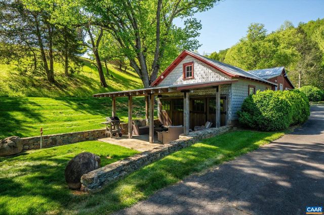 1268 GLENTHORNE LOOP, Nellysford, VA 22958