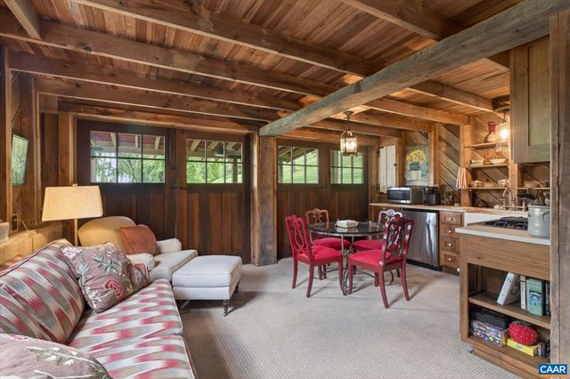 1268 GLENTHORNE LOOP, Nellysford, VA 22958
