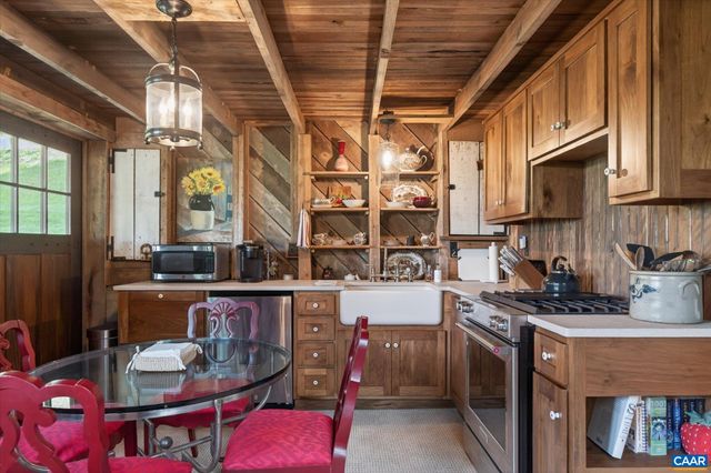 1268 GLENTHORNE LOOP, Nellysford, VA 22958