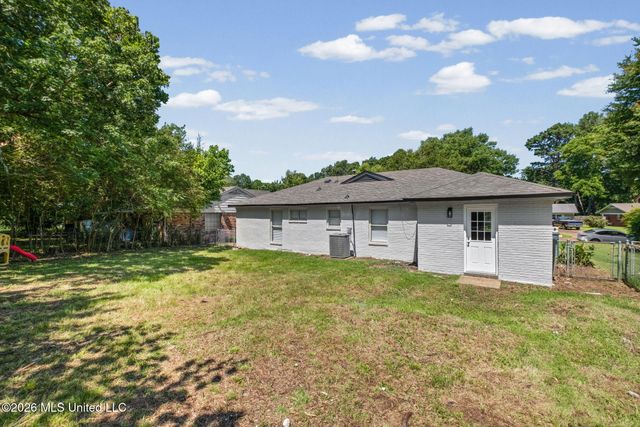 7718 Charleston Drive, Southaven, MS 38671
