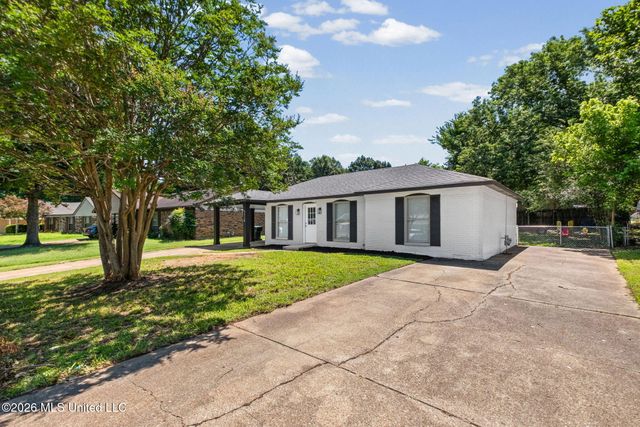 7718 Charleston Drive, Southaven, MS 38671