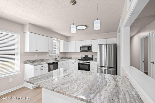 7718 Charleston Drive, Southaven, MS 38671
