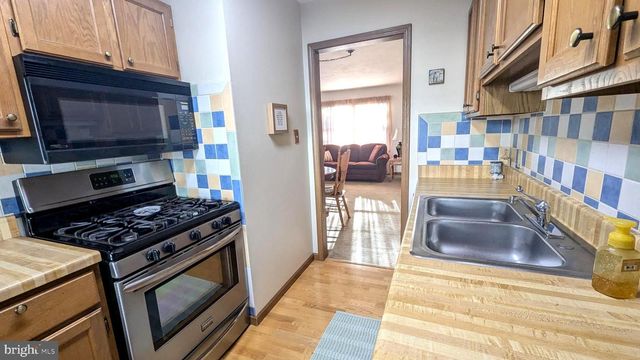 833 GALEN DR, State College, PA 16803