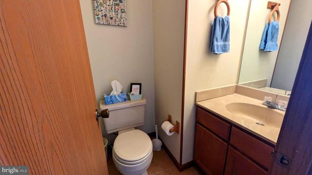 833 GALEN DR, State College, PA 16803