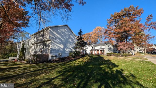 833 GALEN DR, State College, PA 16803