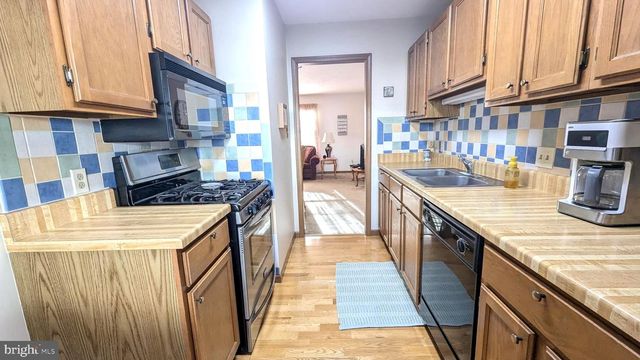 833 GALEN DR, State College, PA 16803