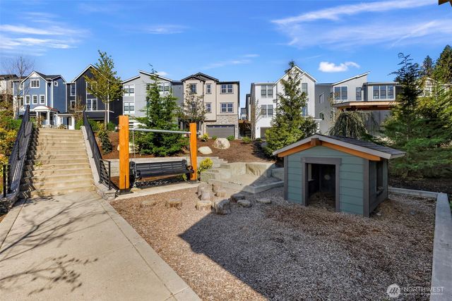 26728 NE Walden Way, Duvall, WA 98019