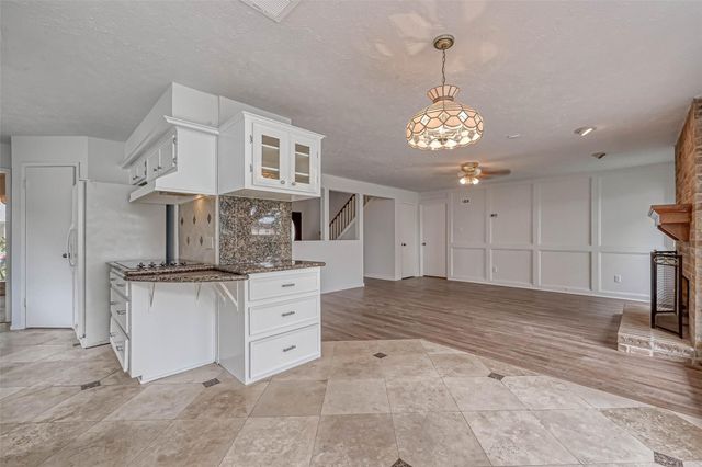 2831 Pecan Ridge Drive, Sugar Land, TX 77479