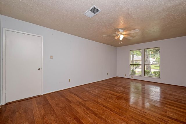 2831 Pecan Ridge Drive, Sugar Land, TX 77479