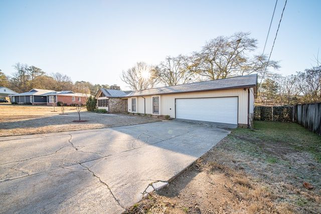 3600 Brookwood Court, Phenix City, AL 36867