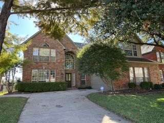 5520 S Briar Ridge Circle, Mckinney, TX 75072