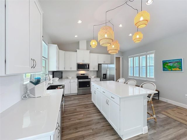 10220 & 10224 BAY LAKE ROAD, Groveland, FL 34736