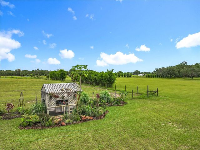10220 & 10224 BAY LAKE ROAD, Groveland, FL 34736