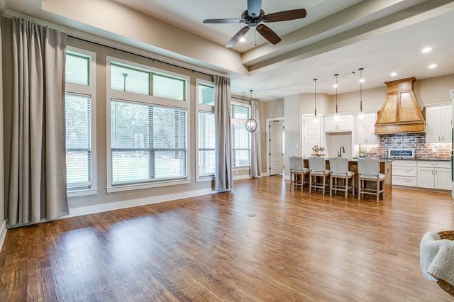 605 Embers Lane, Weatherford, TX 76085
