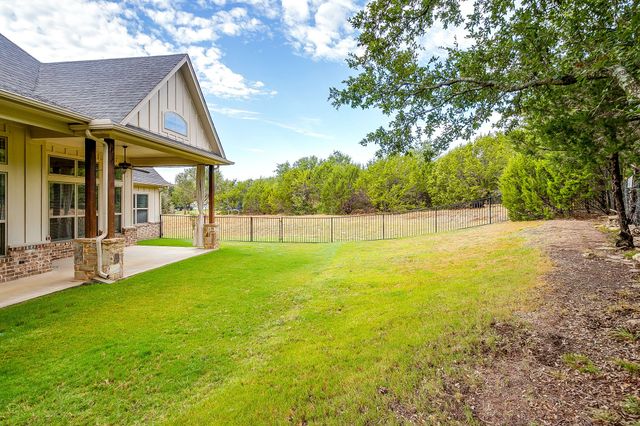 605 Embers Lane, Weatherford, TX 76085
