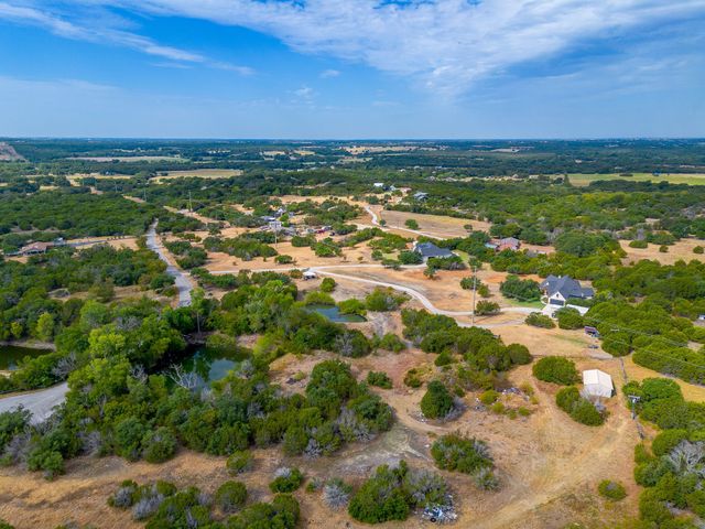 605 Embers Lane, Weatherford, TX 76085