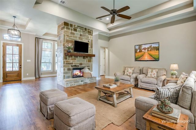 605 Embers Lane, Weatherford, TX 76085