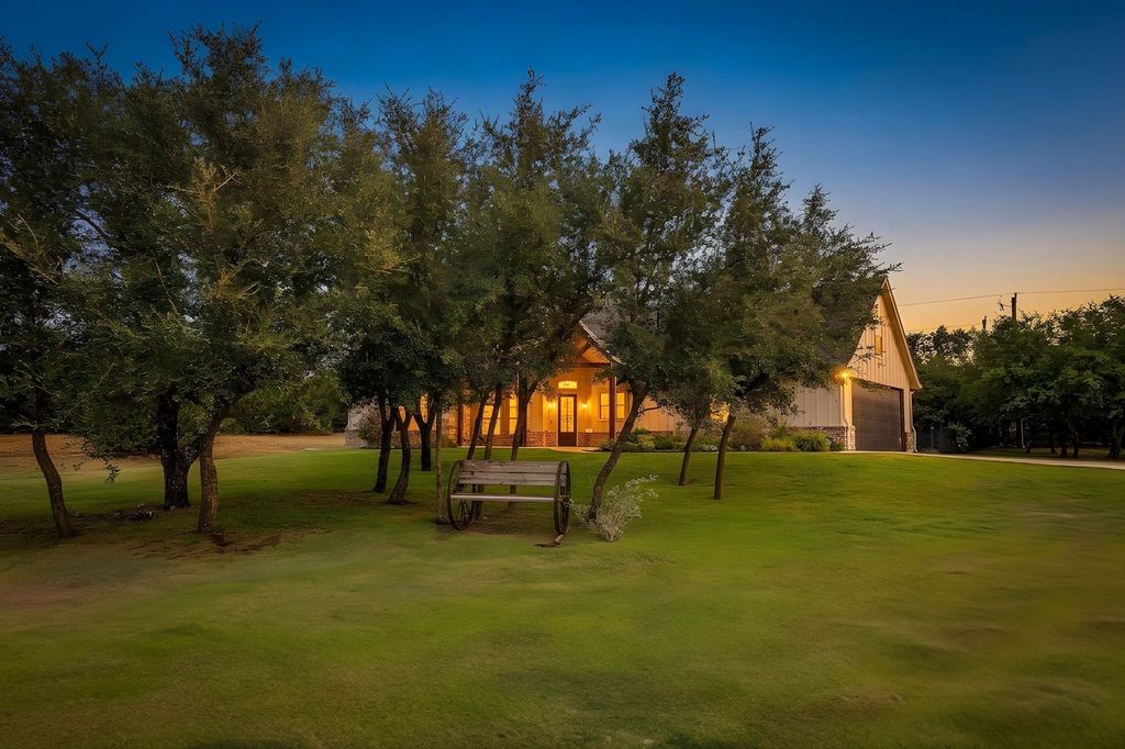 605 Embers Lane, Weatherford, TX 76085 — photo 2