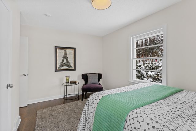 5013 Oxford Avenue, Edina, MN 55436