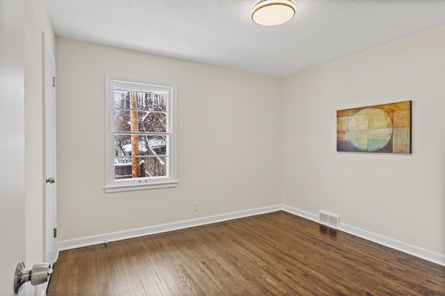 5013 Oxford Avenue, Edina, MN 55436