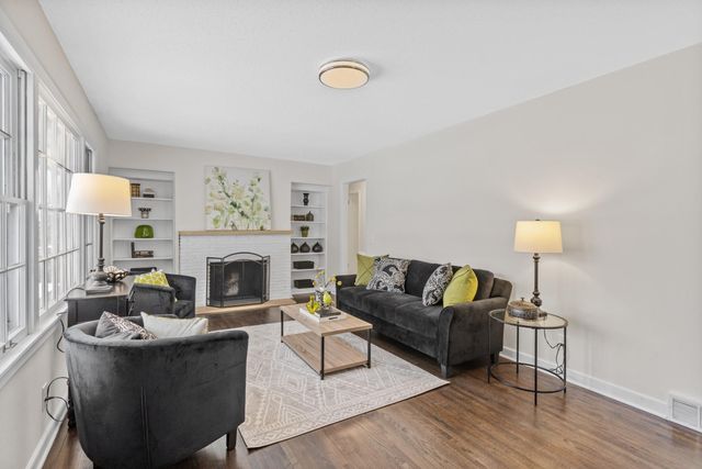 5013 Oxford Avenue, Edina, MN 55436