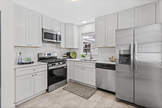 5013 Oxford Avenue, Edina, MN 55436