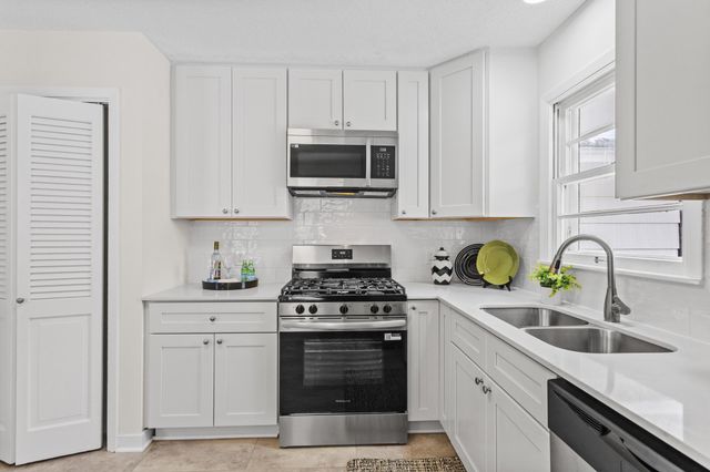 5013 Oxford Avenue, Edina, MN 55436