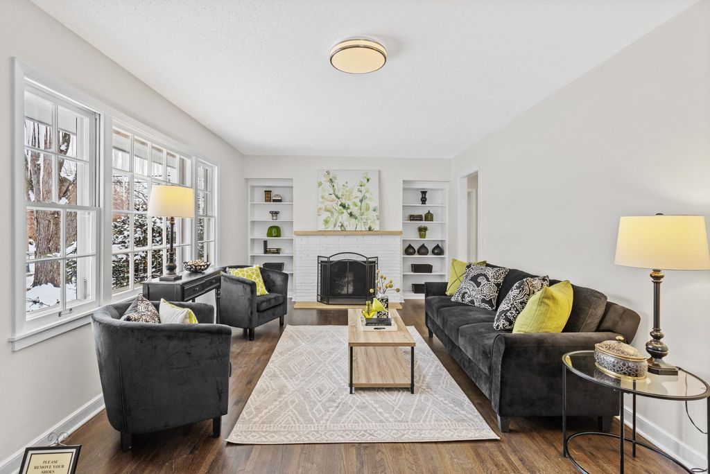 5013 Oxford Avenue, Edina, MN 55436