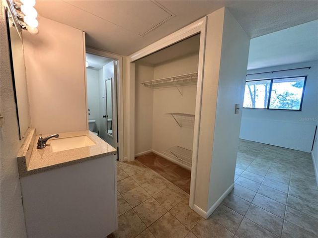 860 S VILLAGE DRIVE N 201, St Petersburg, FL 33716