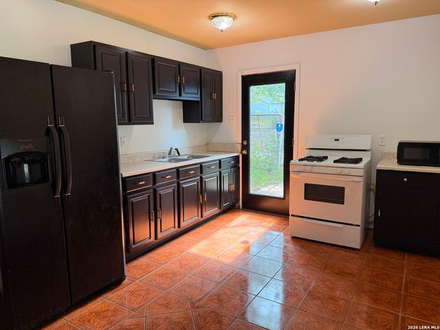 6130 Bark Valley, San Antonio, TX 78242