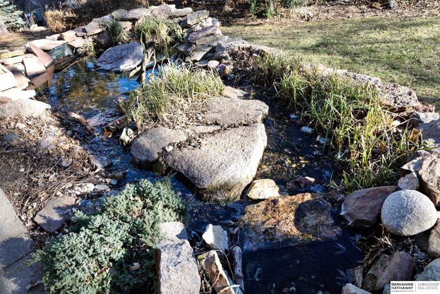 12924 Webster Plz 2 B-2, Omaha, NE 68154