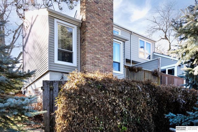 12924 Webster Plz 2 B-2, Omaha, NE 68154