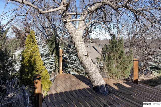 12924 Webster Plz 2 B-2, Omaha, NE 68154