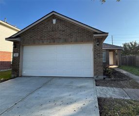 7823 Crescent Village Lane, Richmond, TX 77407