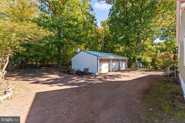 7 N RIDGE RD, Perkasie, PA 18944