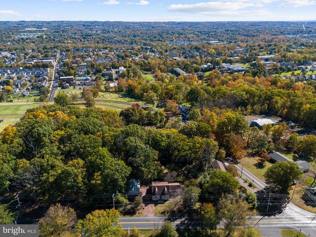 7 N RIDGE RD, Perkasie, PA 18944