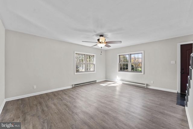 7 N RIDGE RD, Perkasie, PA 18944
